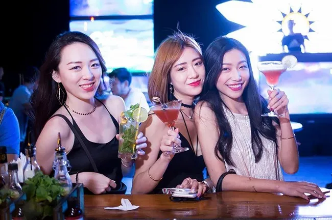 Quán Bar Chill Out Với Không Gian Riêng Tư